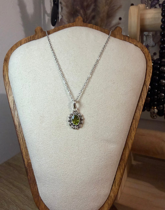 Pendentif péridot