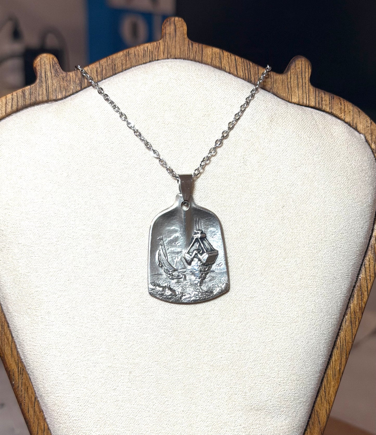 Collier cuillère Delta