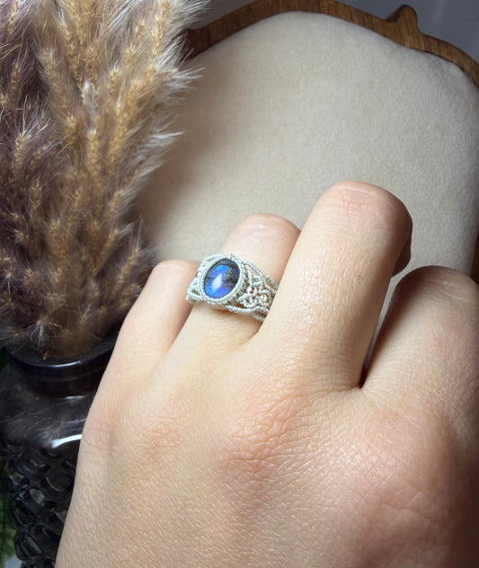 Bague en macramé