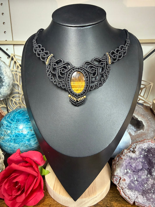 Collier Macramé en Œil de Tigre